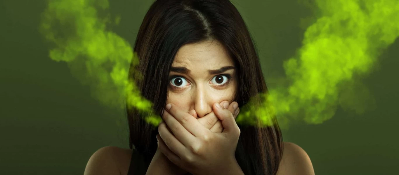 Μυρίζει το στόμα σας; - Αυτά είναι τα πέντε μυστικά που θα σας σώσουν! (βίντεο)